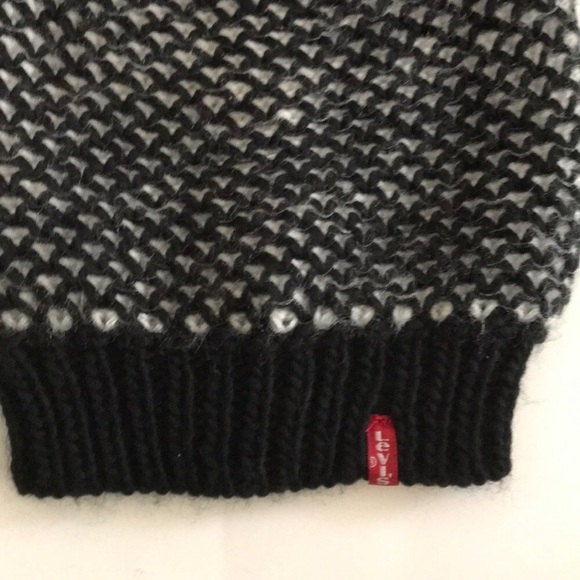 Levi’s unisex warm muffler and beanie set OS - Picture 5 of 7